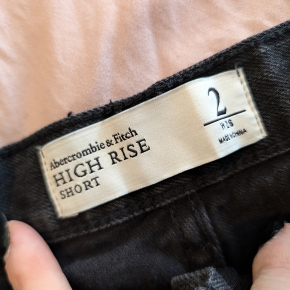 Abercrombie And Fitch High Ruse Distressed Black Denim Shorts Size 2 - Picture 8 of 8